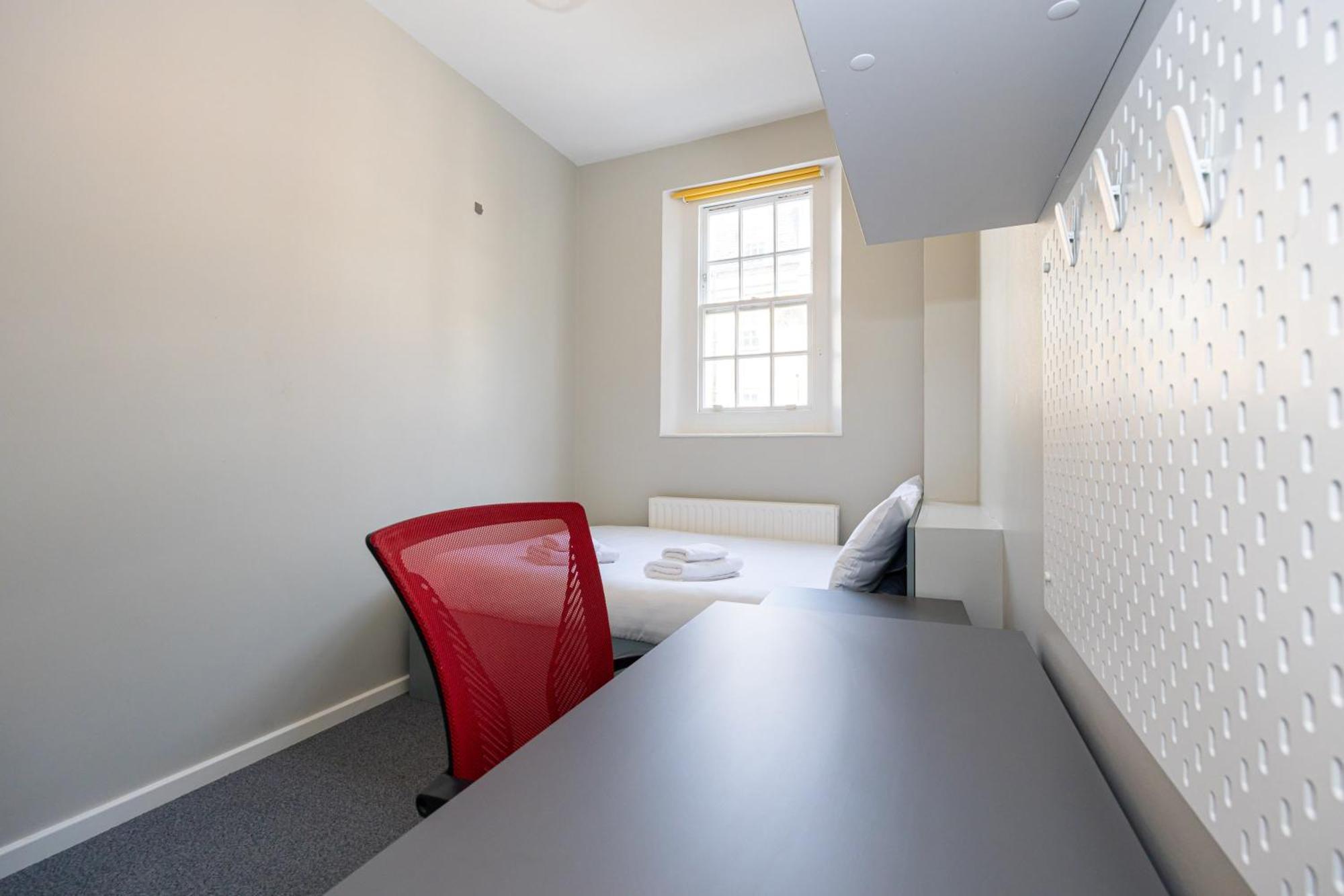 Spacious Room With Shared Facilities London Bagian luar foto