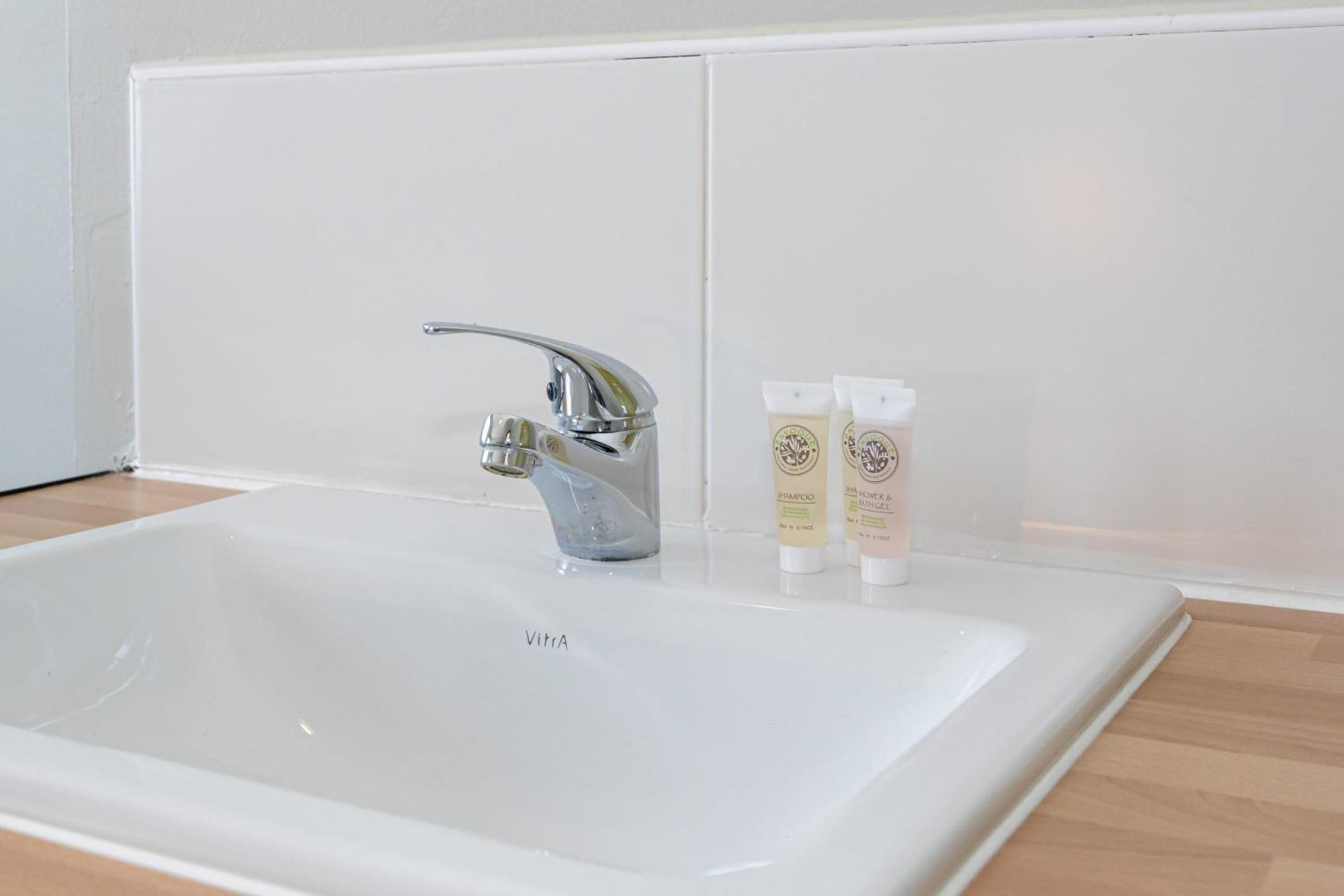 Spacious Room With Shared Facilities London Bagian luar foto