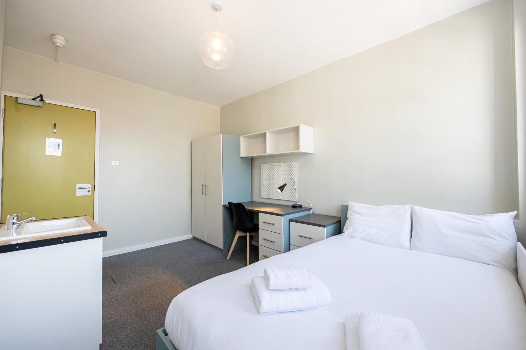 Spacious Room With Shared Facilities London Bagian luar foto