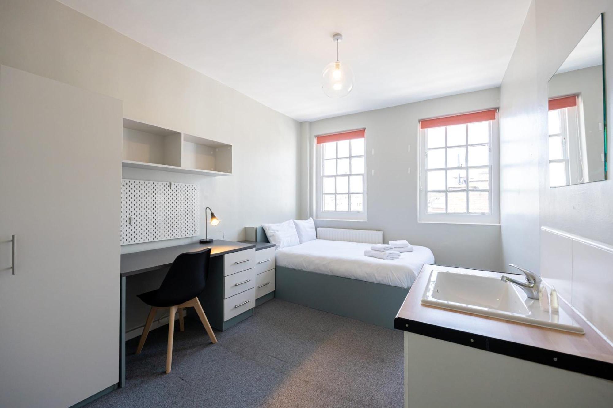 Spacious Room With Shared Facilities London Bagian luar foto