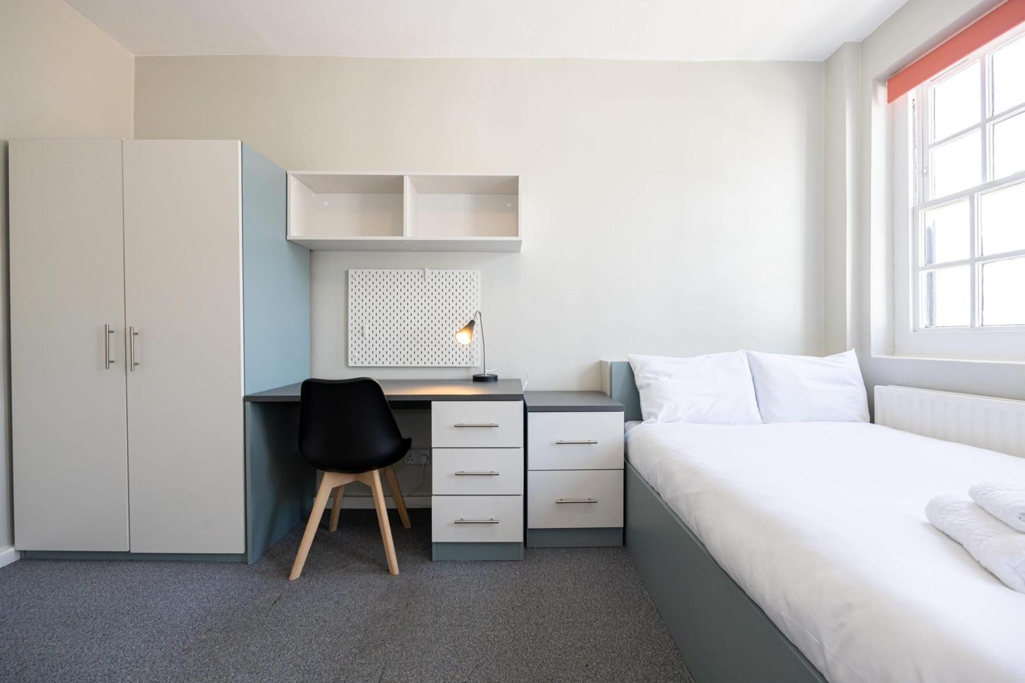 Spacious Room With Shared Facilities London Bagian luar foto