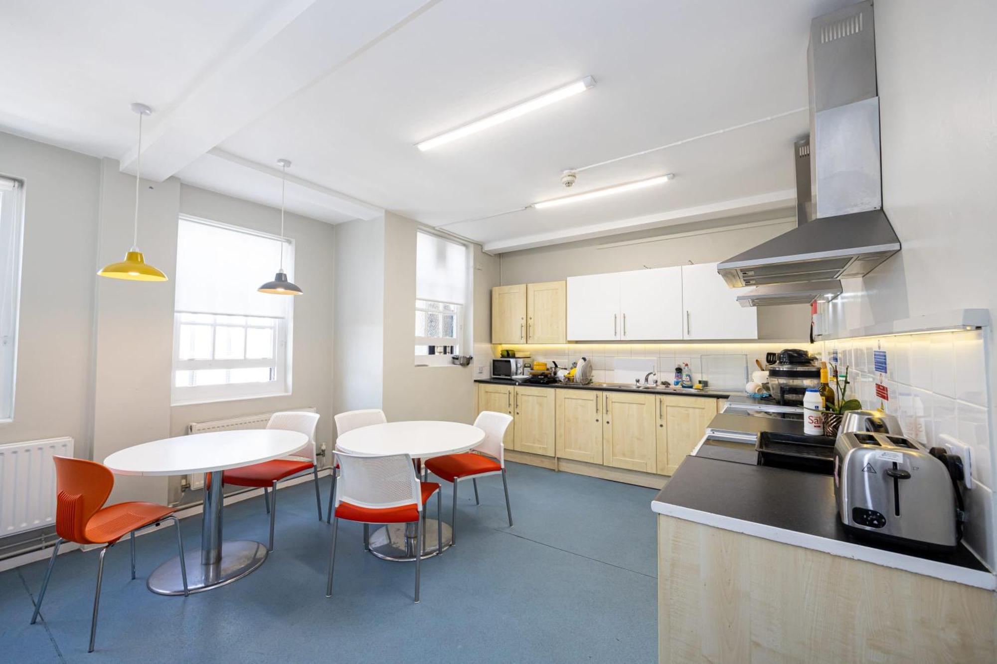 Spacious Room With Shared Facilities London Bagian luar foto